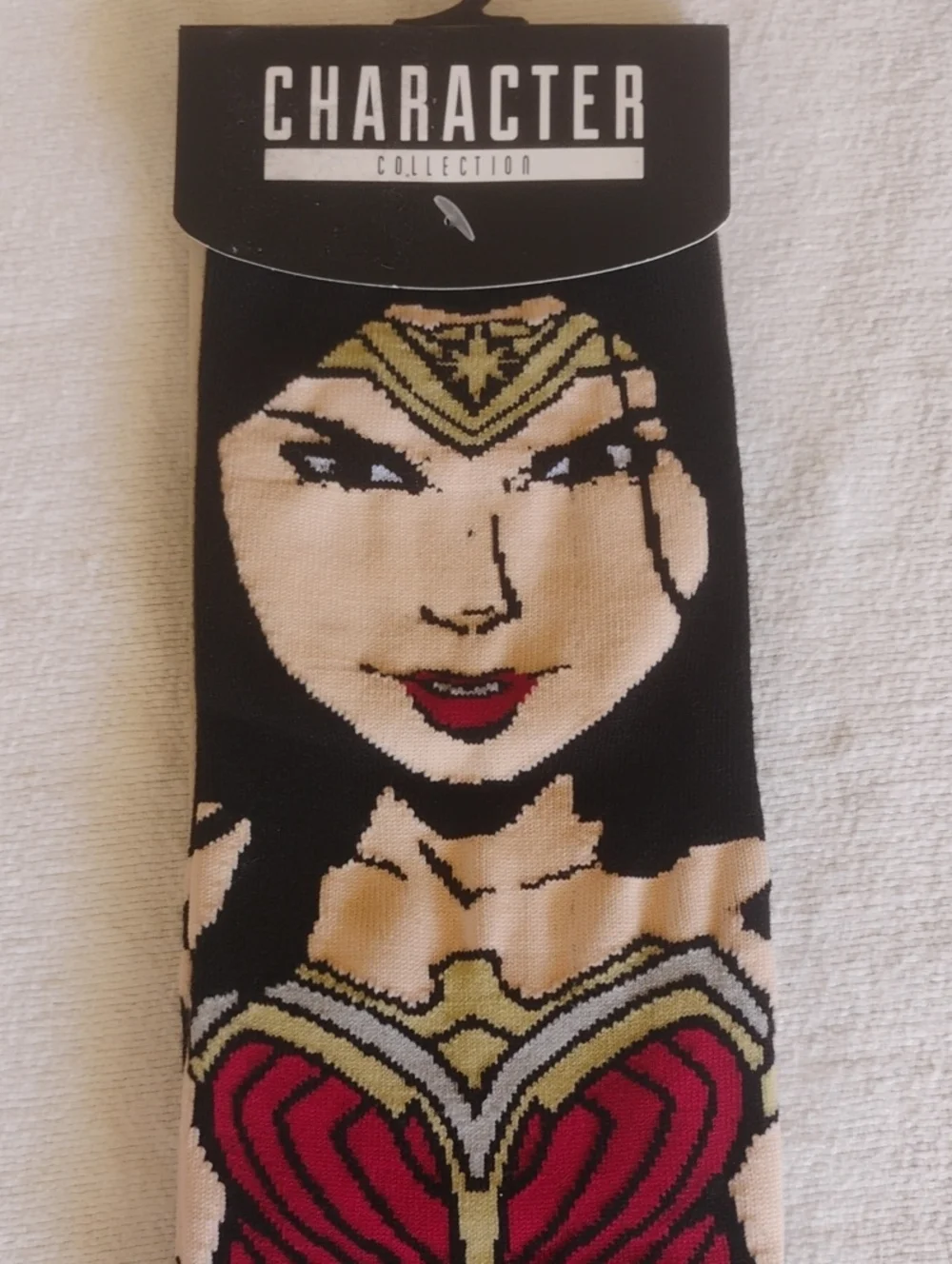 Bioworld Wonder Woman Novelty Socks DC Warner Bros Men/Women BNWT